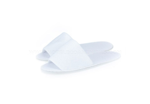 What are the Advantages and Disadvantages of Disposable Slippers?